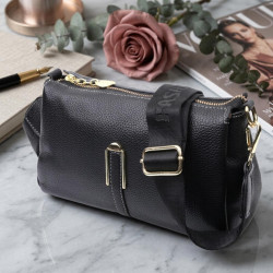Женская сумка с металлическим украшением посередине из натуральной кожи Vintage 22607 Черная