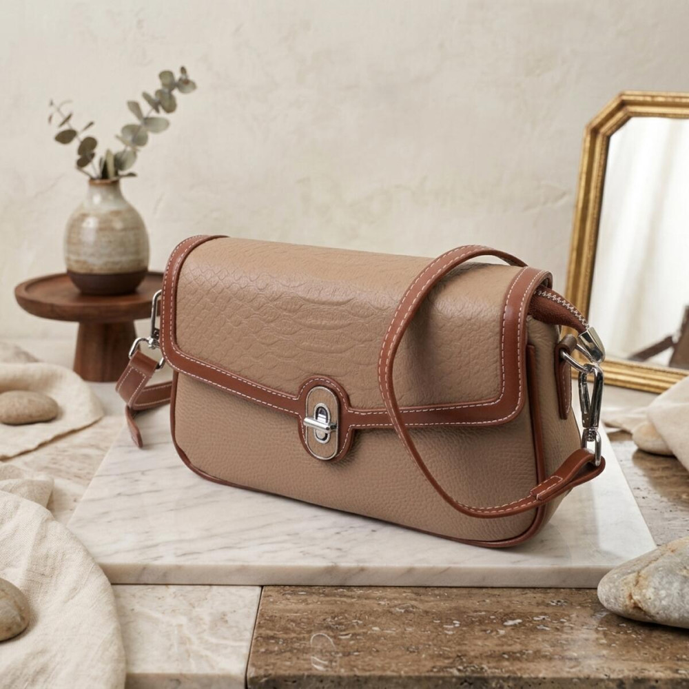 Стильная женская сумка с фактурным клапаном из натуральной кожи Vintage 22620 Бежевая