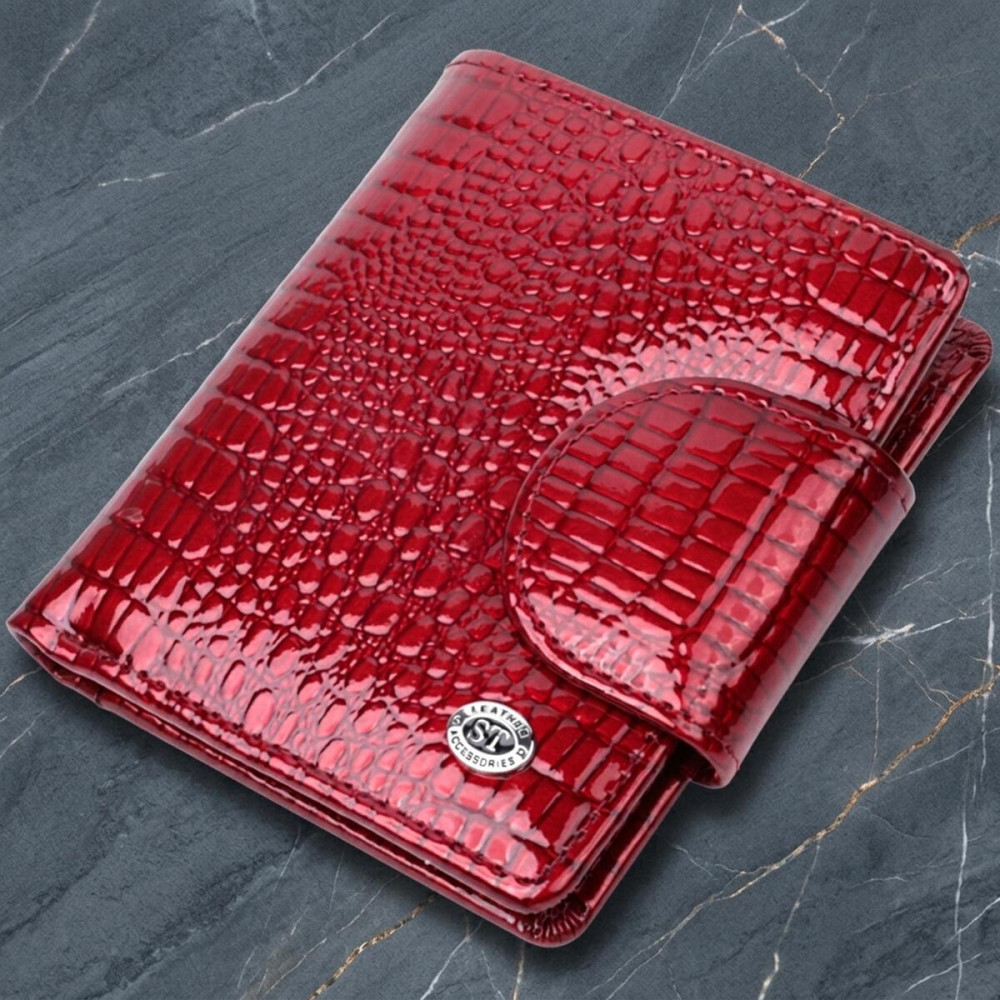 Лакований гаманець для жінок середнього розміру ST Leather 22685 Червоний
